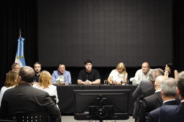 2025 12 02 PLENARIO 40 ANOS 0434